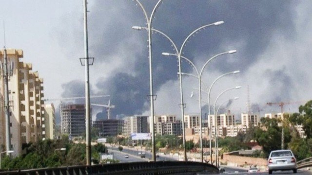 The staff of the US embassy in the Libyan capital Tripoli has been temporarily evacuated over security concerns