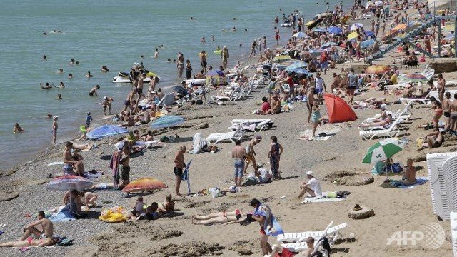 At least 27,000 Russian tourists are stranded abroad after tour operator Labirint suspended its activity