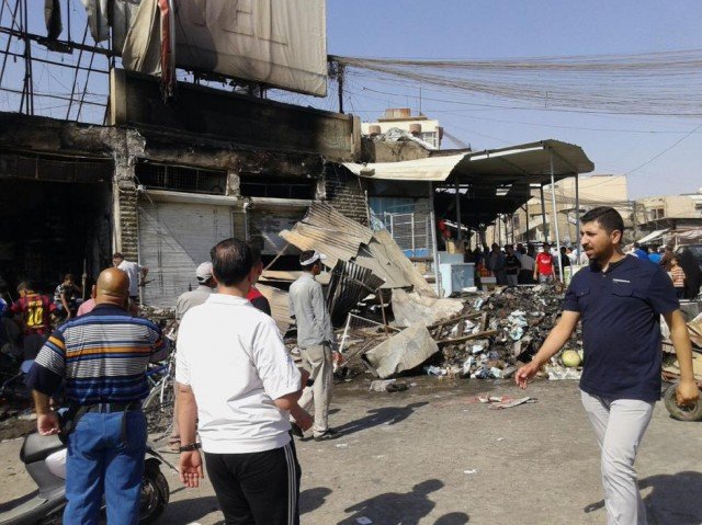 At least 30 people have been killed in an air strike in the northern Iraqi city of Mosul