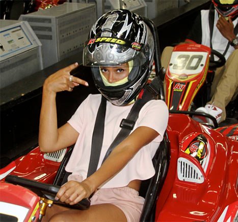 Beyonce posted new pictures of herself, husband Jay-Z and daughter Blue Ivy at a kart racing facility