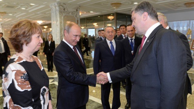 Petro Poroshenko met Vladimir Putin for direct talks in Belarus