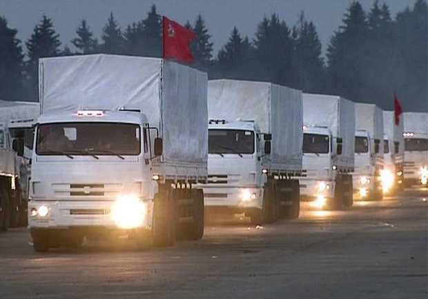 Ukraine has set conditions for receiving Russian aid in the east, after a huge convoy of food and medicine set off from outside Moscow