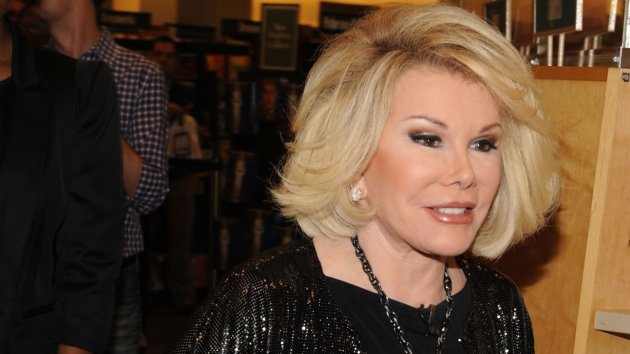 Joan Rivers remains on life support at Mount Sinai Hospital in New York
