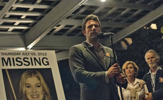 Gone Girl has topped the US box office on its debut weekend, taking $38 million