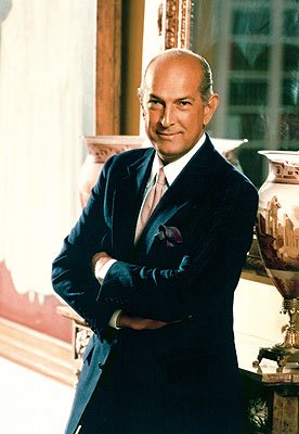 Oscar de la Renta made his name in the early 1960s when the then first lady, Jackie Kennedy, frequently wore his designs
