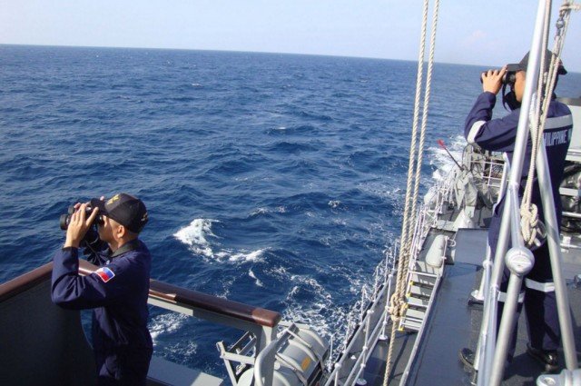 The search for the missing Malaysia Airlines flight MH370 has resumed in the southern Indian Ocean