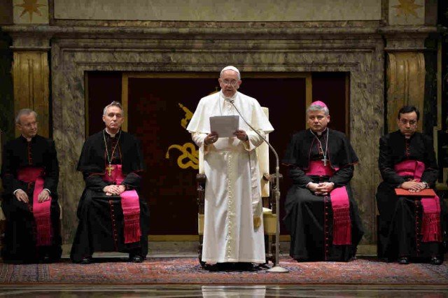 Pope Francis Christmas speech on Curia