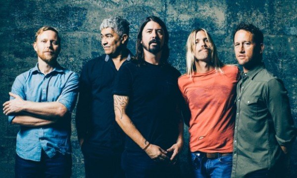 Foo Fighters to headline Glastonbury 2015