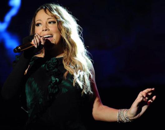Mariah Carey lip synching Jamaica Jazz and Blues Festival 2015