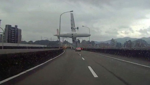 TransAsia plane crash Taiwan 2015