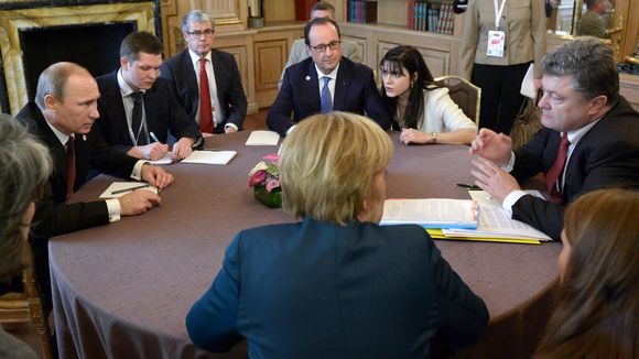 Ukraine peace plan Vladimir Putin, Francois Hollande, Angela Merkel and Petro Poroshenko