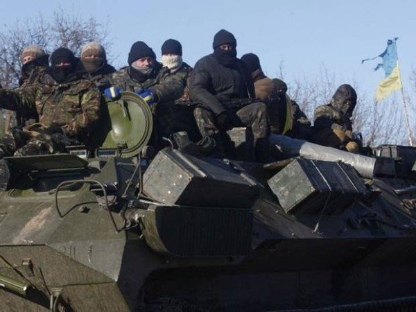 Ukraine troops retreat from Debaltseve