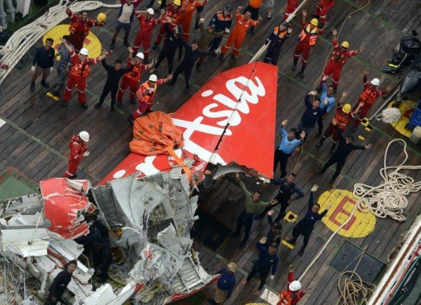 AirAsia QZ8501 plane crash search