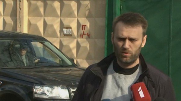 Alexei Navalny released from prison 2015