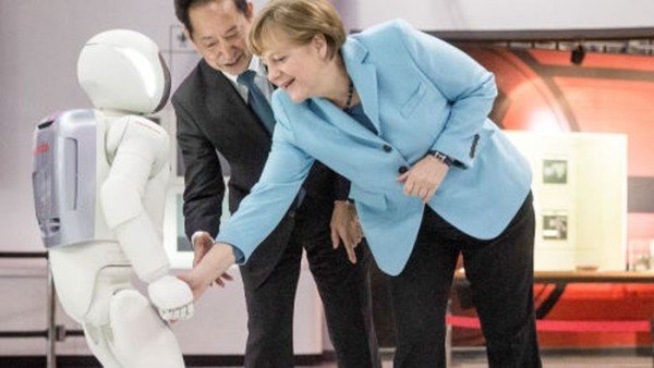 Angela Merkel and humanoid robot ASIMO