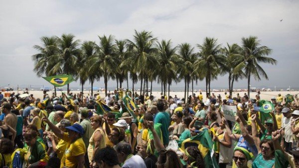 Brazil protests call for President Dilma Rousseff's impeachment over Petrobras scandal