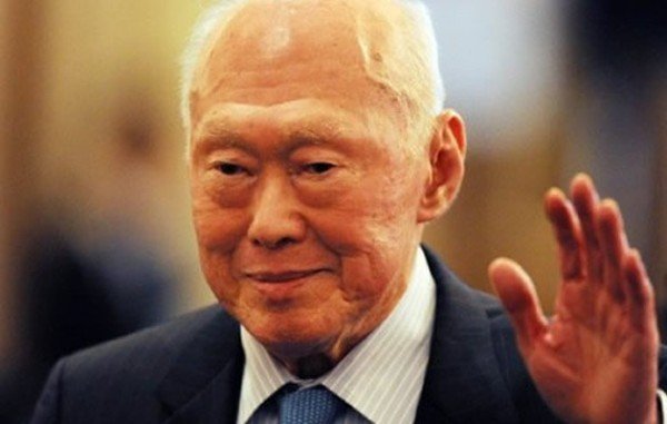 Lee Kuan Yew dead at 91