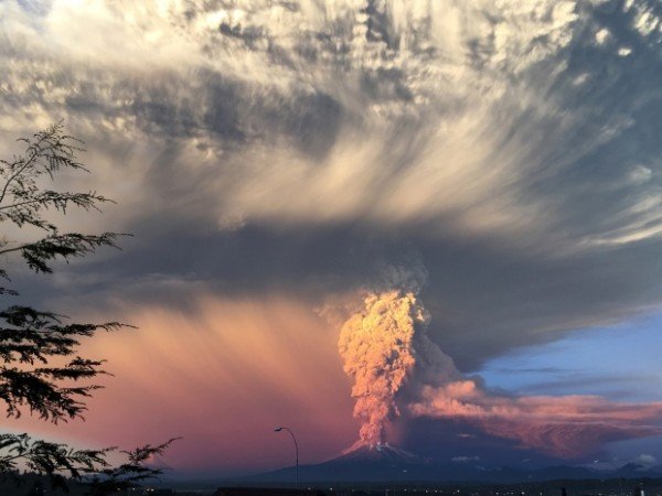 Calbuco volcano eruption 2015