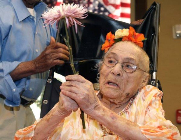 Gertrude Weaver becomes world's oldest living person at 116
