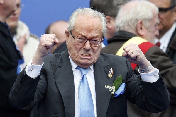 Jean Marie Le Pen pulls out of election