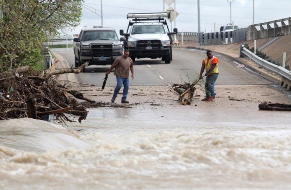 Texas flooding aftermath 2015