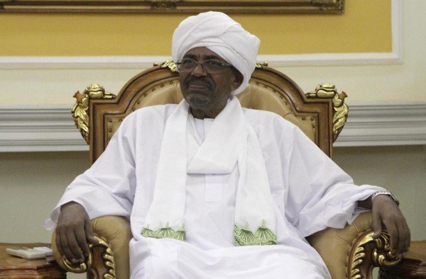 Omar al Bashir travels to South Africa