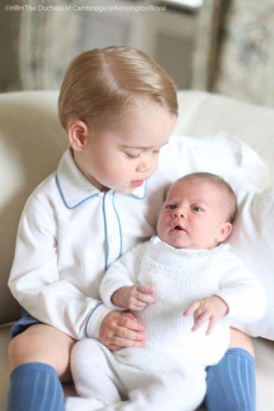 Princess Charlotte and Prince George first photo 2015