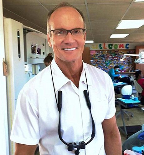 Doctor Walter Palmer kills Cecil the lion