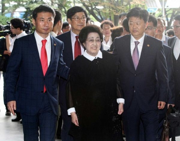 Lee Hee ho North Korea visit