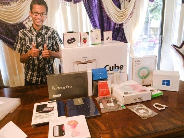 Ahmed Mohamed withdraws from high school