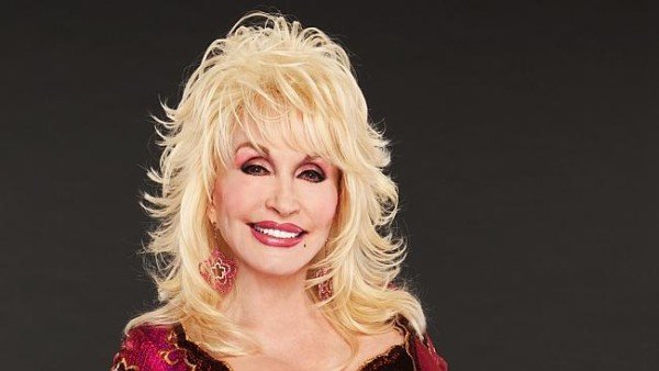 Dolly Parton cancer rumors denied