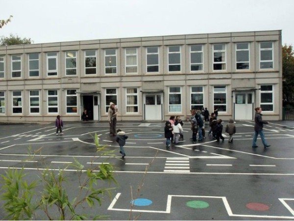 Aubervilliers kindergarten fake attack
