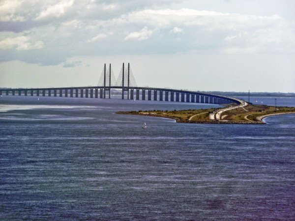 Sweden trains Oresund bridge