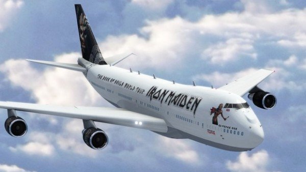 Iron Maiden plane Ed Force One