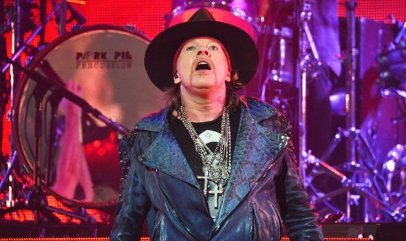 Axl Rose replaces Brian Johnson
