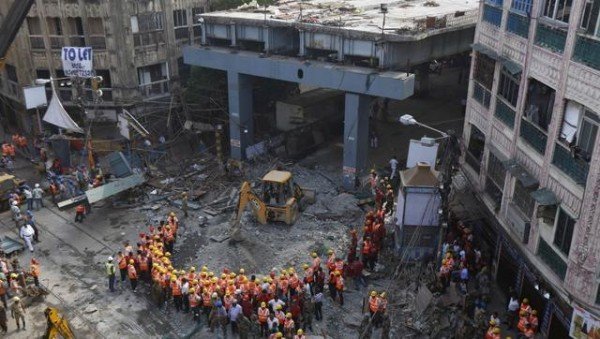 Kolkata flyover collapse rescue