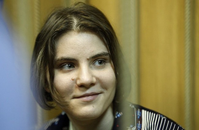 Yekaterina Samutsevich Of Pussy Riot Freed In Russia